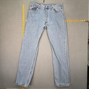 Vintage Levi's 501 Jeans Men’s light wash straight button fly USA 90s fits 31x32